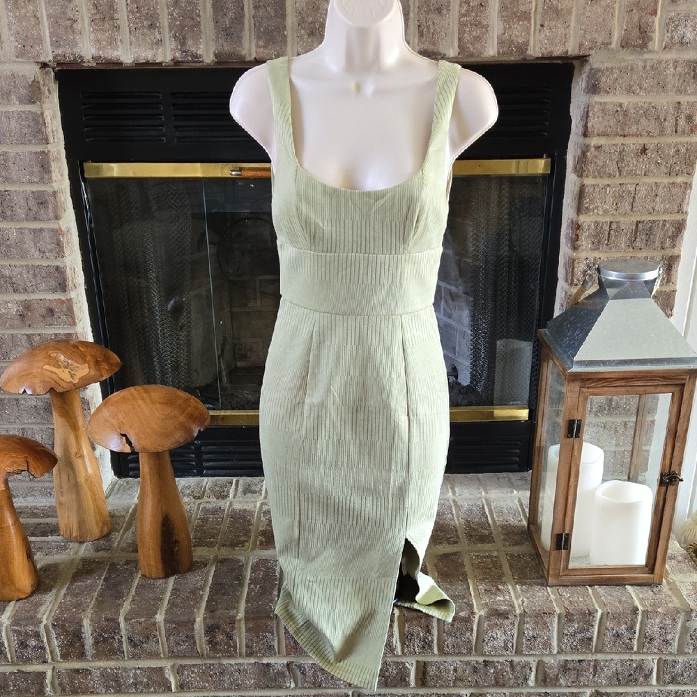 Chic Light Green Dress